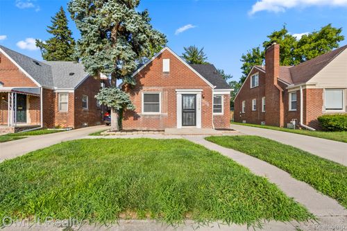 18418 Murray Hill St, Detroit, MI, 48235-3041 | Card Image