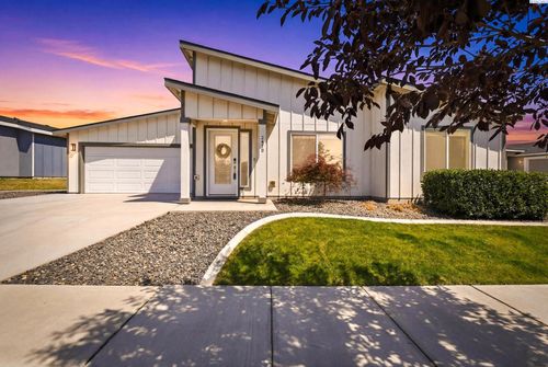 2470 Brodie Ln, Richland, WA, 99352-2000 | Card Image
