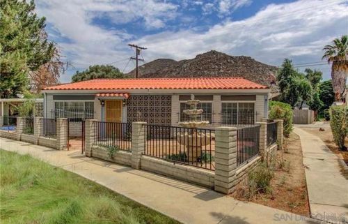 632 Gibbel Rd, Hemet, CA, 92543-9700 | Card Image