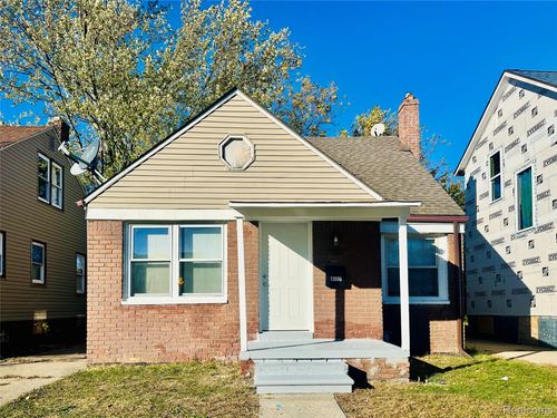 13995 Young St, Detroit, MI, 48205-3645 | Card Image