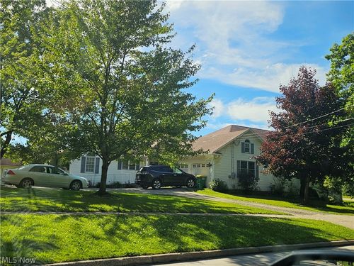 15050 Lake St, Middlefield, OH, 44062-9276 | Card Image