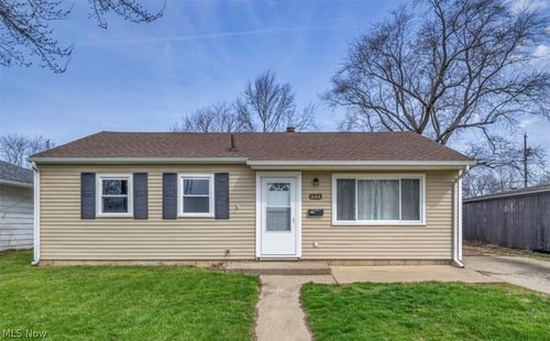 604 Bell Ave, Elyria, OH, 44035-3412 | Card Image