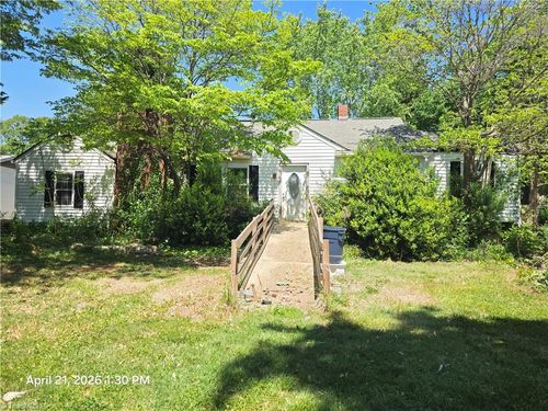 5467 Shattalon Dr, Winston Salem, NC, 27106-1918 | Card Image