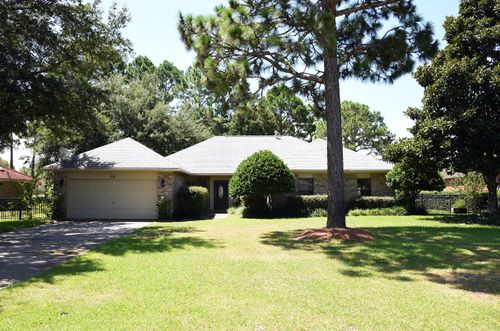 116 Baywind Dr, Niceville, FL, 32578-4800 | Card Image