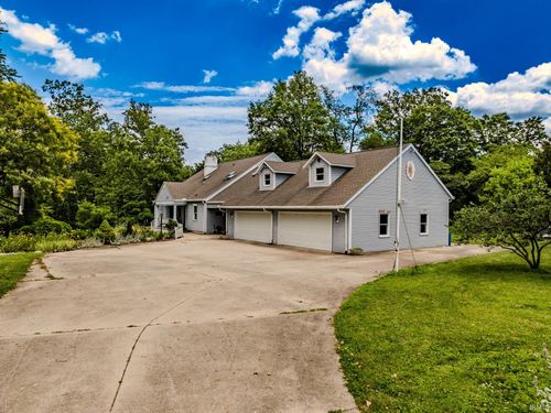4610 S Burlington Dr, Muncie, IN, 47302-8304 | Card Image
