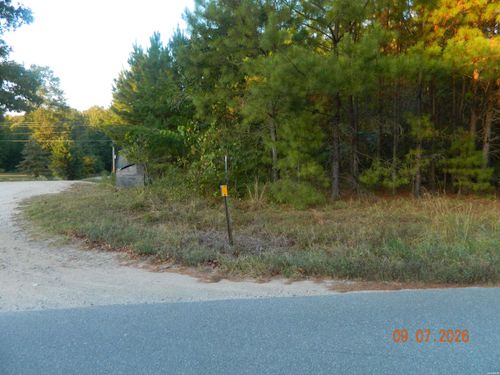 32 Robert Lee Dr, Arkadelphia, AR, 71923-7328 | Card Image