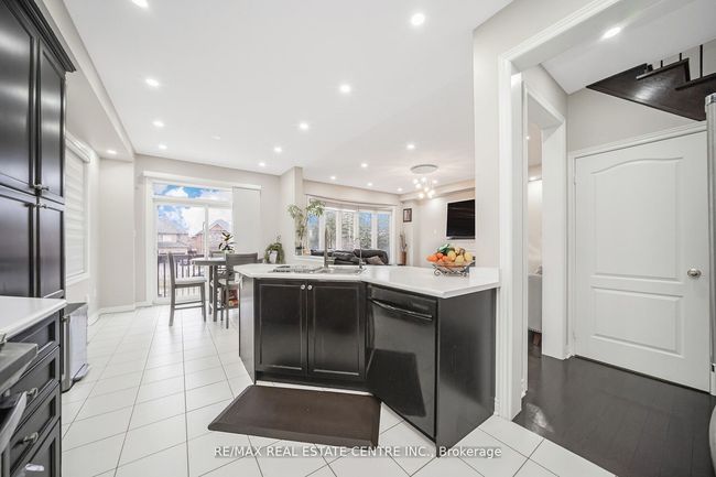 12 Torraville St, House other with 7 bedrooms, 6 bathrooms and 4 parking in Brampton ON | Image 21