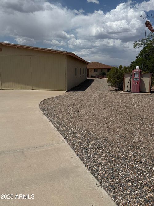 2200 N Mooney Ln, Camp Verde, AZ, 86322-7510 | Card Image