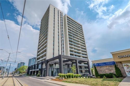 501-741 King St W, Kitchener, ON, N2G0E9 | Card Image