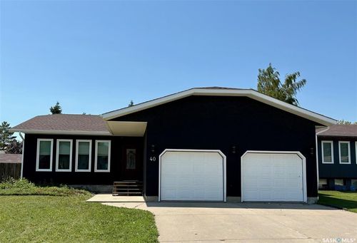 40 Bull Crescent, Yorkton, SK, S3N3W7 | Card Image