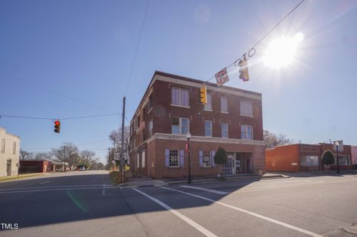 301 Washington Ave, Weldon, NC, 27890-1549 | Card Image