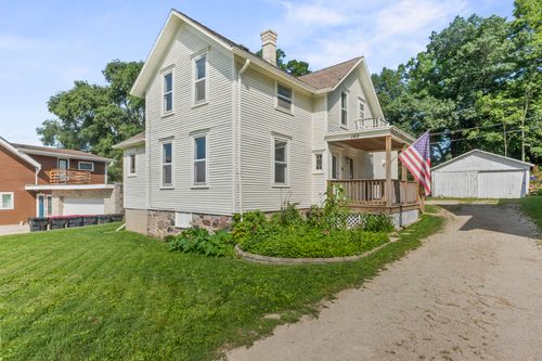 140 Main St, Sullivan, WI, 53178-9665 | Card Image