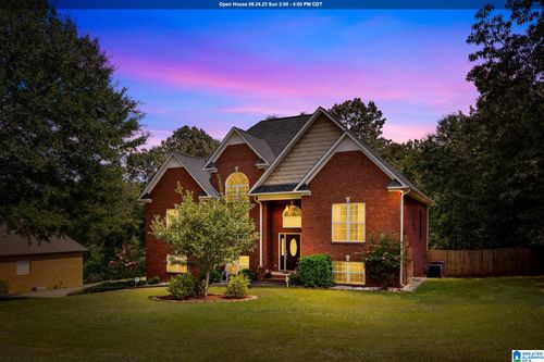 555 Creek Ridge Dr, Riverside, AL, 35135-1065 | Card Image