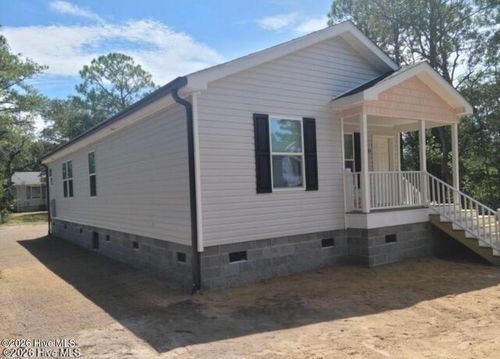 896 Academy St, Fair Bluff, NC, 28439-9797 | Card Image