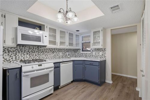 2092 Powers Ferry Trce Se, Marietta, GA, 30067-6690 | Card Image