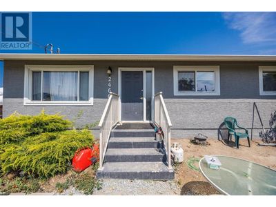 2466 Sexsmith Rd, House other with 5 bedrooms, 2 bathrooms and null parking in Kelowna BC | Image 2