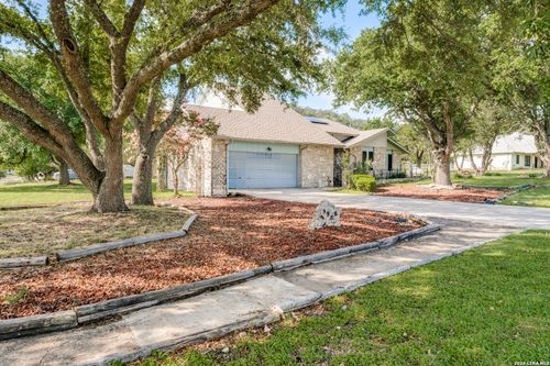 598 Irene Dr, Canyon Lake, TX, 78133-5218 | Card Image