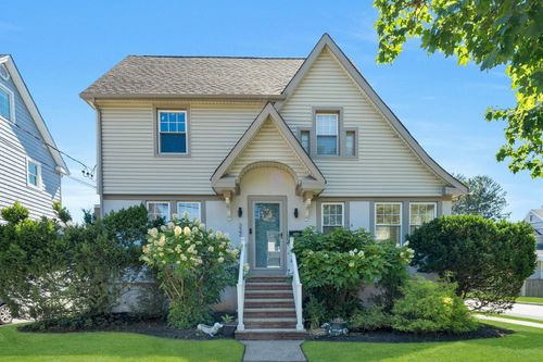 332 Demarest Ave, Oradell, NJ, 07649-2206 | Card Image