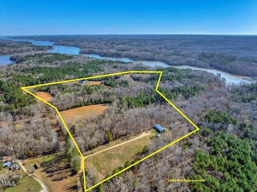 560 Little Rosewood Lane, Henderson, NC, 27537 | Card Image