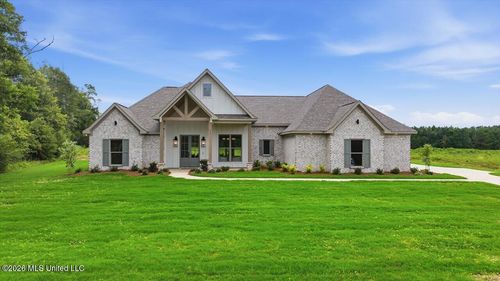 619 Dry Creek Rd, Magee, MS, 39111-8860 | Card Image