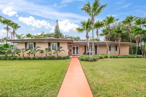 8700 Sw 159th St, Palmetto Bay, FL, 33157-2045 | Card Image
