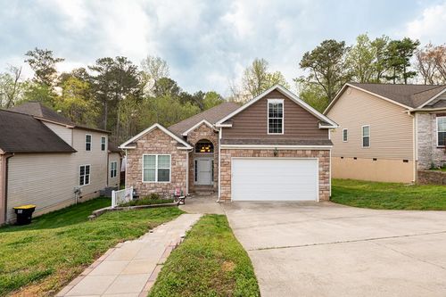 2341 Lake Mist Dr, Chattanooga, TN, 37421-1393 | Card Image