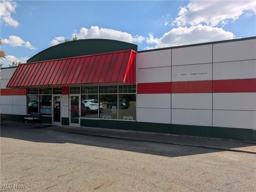 2110 E Main St, Louisville, OH, 44641-2553 | Card Image