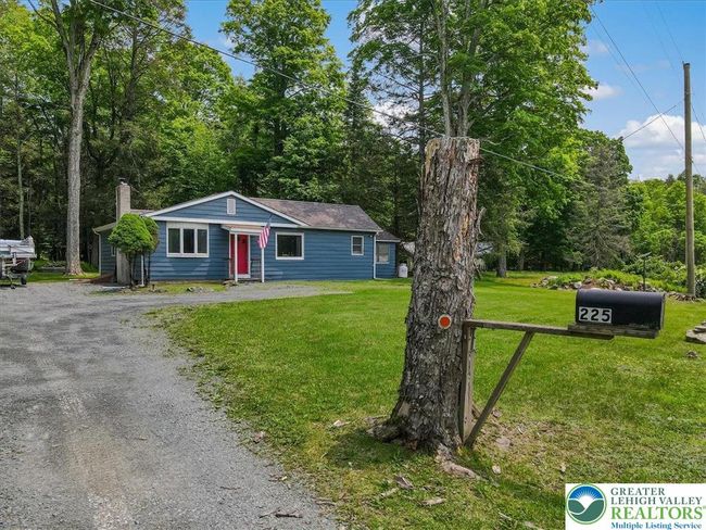 225 Creek Rd, House other with 2 bedrooms, 1 bathrooms and null parking in Greentown PA | Image 4