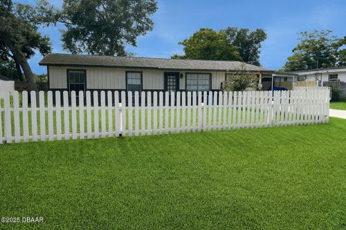 1204 Valencia Ave, DAYTONA BEACH, FL, 32117-2437 | Card Image