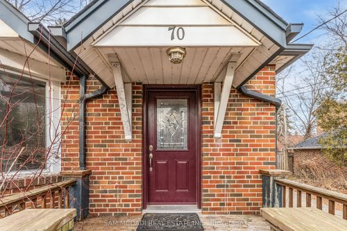 70 High St W, Mississauga, ON, L5H1K2 | Card Image