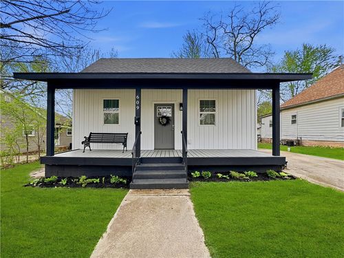 609 Marshall Ave, Mattoon, IL, 61938-5448 | Card Image