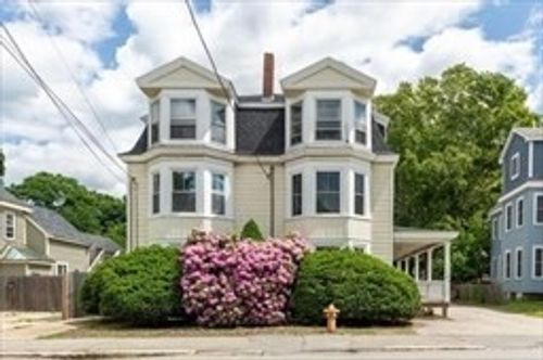 3-119-121 Elm St, Amesbury, MA, 01913-3018 | Card Image