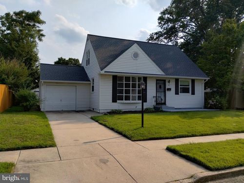 42 Farnsworth Ave, MAPLE SHADE, NJ, 08052-3336 | Card Image