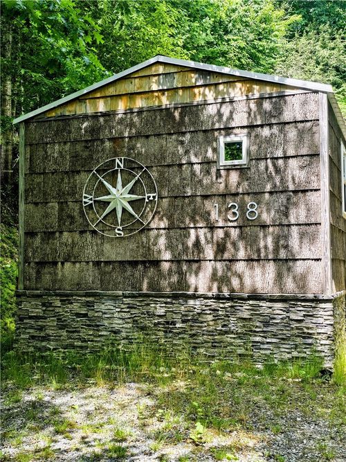 138 Liberty Greens Trl, Vilas, NC, 28692-8323 | Card Image