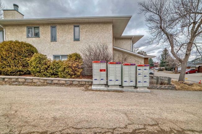 23 Sanderling Rise Nw, Home with 4 bedrooms, 3 bathrooms and 5 parking in Calgary AB | Image 33