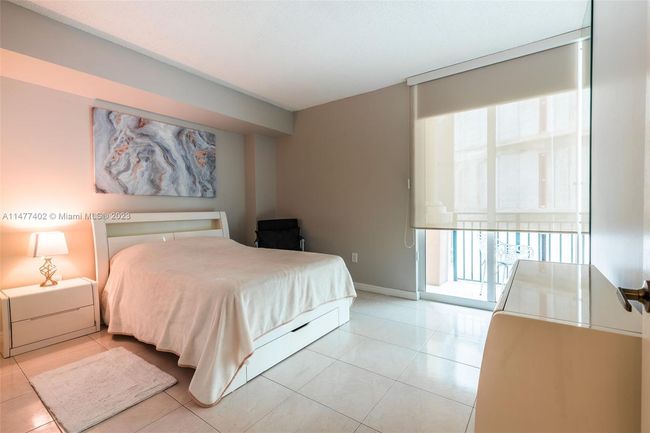 APT-603 - 17555 Atlantic Blvd, Condo with 2 bedrooms, 2 bathrooms and null parking in Sunny Isles Beach FL | Image 24