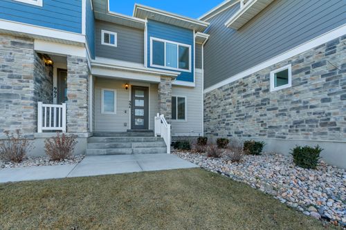 200-994 Sapphire Peak Dr, Bluffdale, UT, 84065-1741 | Card Image