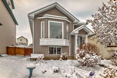 63 Somervale Pl Sw, House other with 5 bedrooms, 2 bathrooms and 4 parking in Calgary AB | Image 1