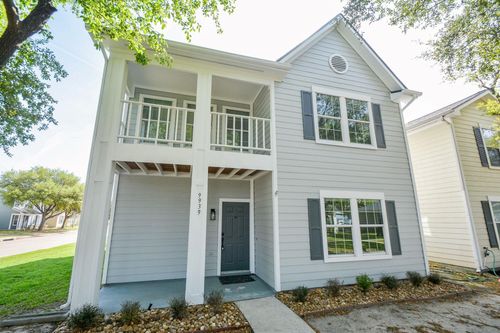 9939 Farrell Dr, Houston, TX, 77070-4516 | Card Image