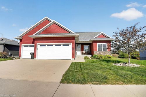4123 Berry Hill Rd, Cedar Falls, IA, 50613-9022 | Card Image