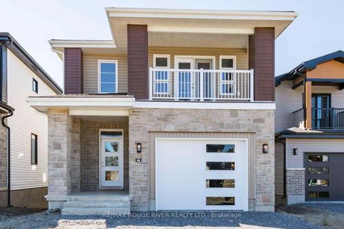 46 Erie Crt, Amherstview, ON, K7N0E3 | Card Image