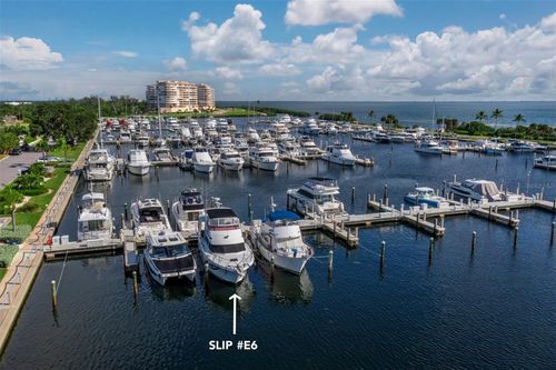 e06-2800 Harbourside Dr, LONGBOAT KEY, FL, 34228-3124 | Card Image