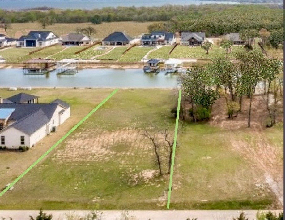 Land in Pelican Bay 4