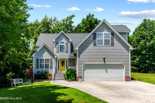 902 Charleston Pl, Sneads Ferry, NC, 28460-9372 | Card Image