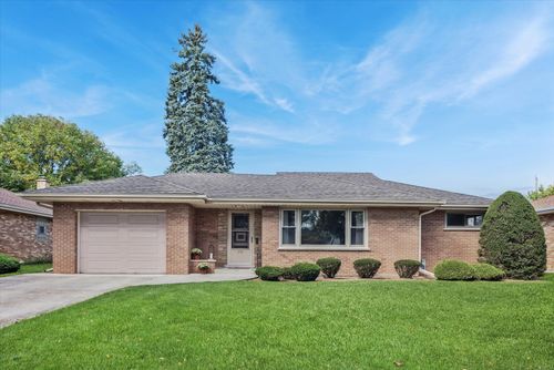 570 S Fairfield Ave, Lombard, IL, 60148-2828 | Card Image