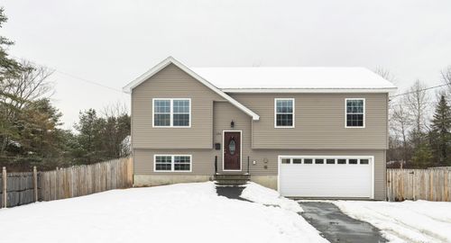 256 Huston Road, Gorham, ME, 04038 | Card Image