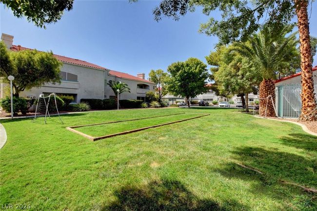 2023 - 2725 S Nellis Blvd, Condo with 2 bedrooms, 2 bathrooms and null parking in Las Vegas NV | Image 4