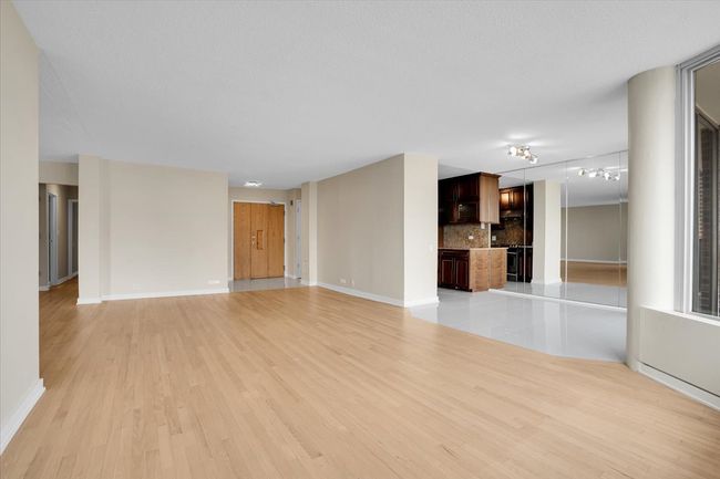APT-11L - 4170 N Marine Dr, Condo with 2 bedrooms, 2 bathrooms and null parking in Chicago IL | Image 10