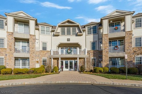 353 Victoria Dr, Bridgewater, NJ, 08807-1289 | Card Image