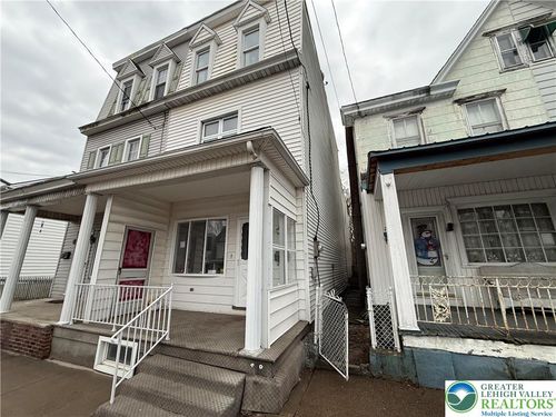 234 West Ave, Mount Carmel, PA, 17851-1202 | Card Image